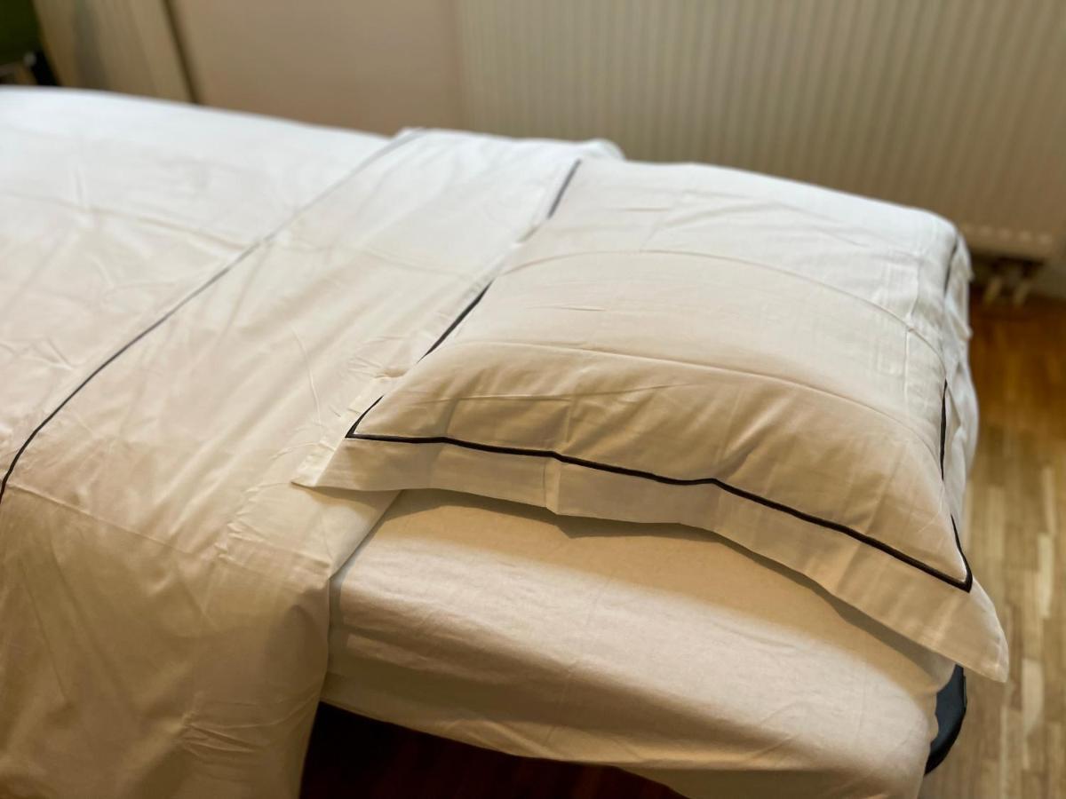 Down-Town 1 Bedroom Flat Brussels Luaran gambar